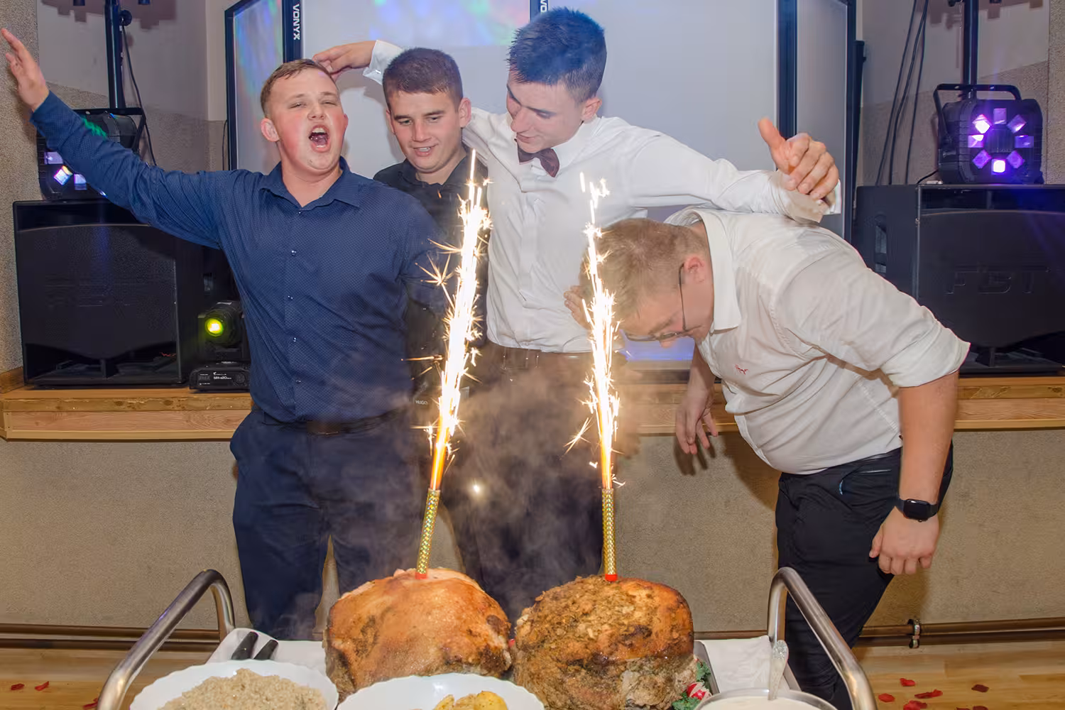 fotograf na 18 urodziny z własnym oświetleniem