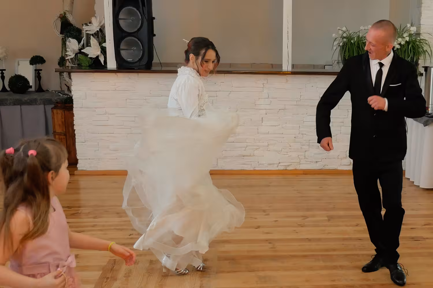 profesjonalny fotograf ślubny Stawiszyn cena
