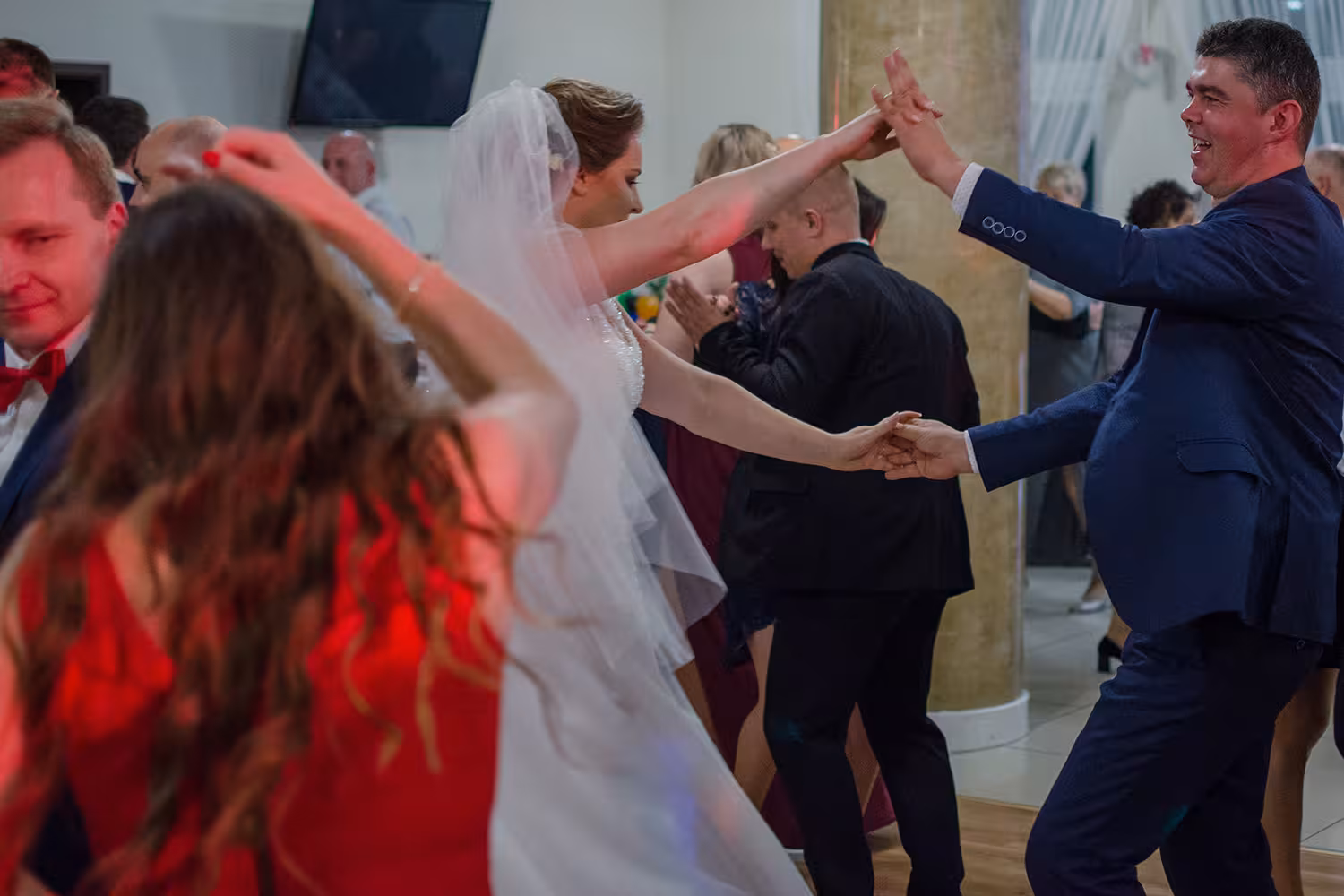 tani i dobry fotograf ślubny Turek